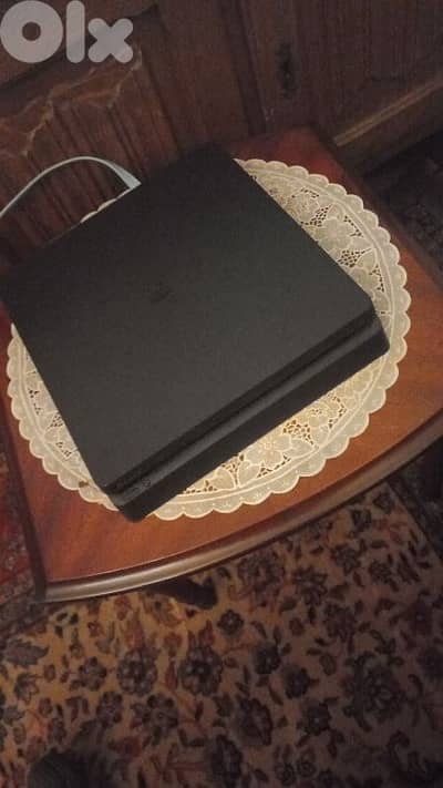 ps4 used like new not opend