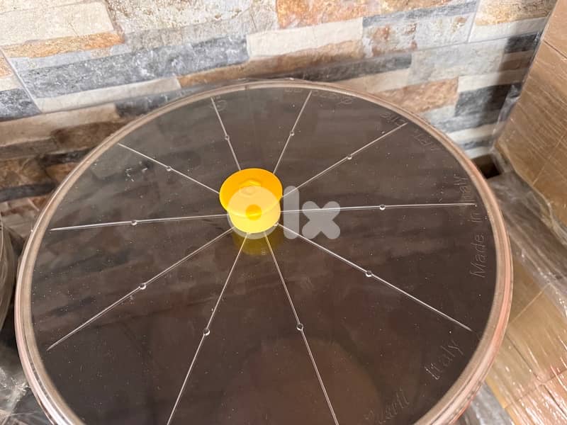 خزان عسل ايطالي عدد ٢    (١٠٠كغ  كل خران)+ عجانة 4