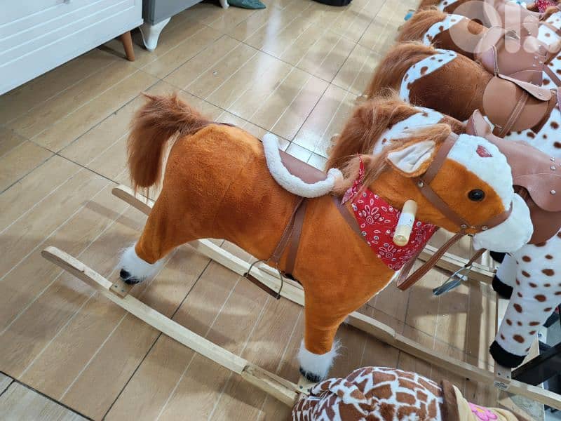 حصان هزاز Rocking Horse 1