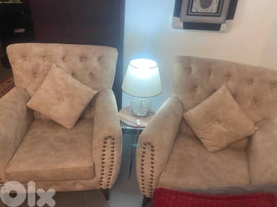 2 armchairs from vi furniture. used like new 81300622