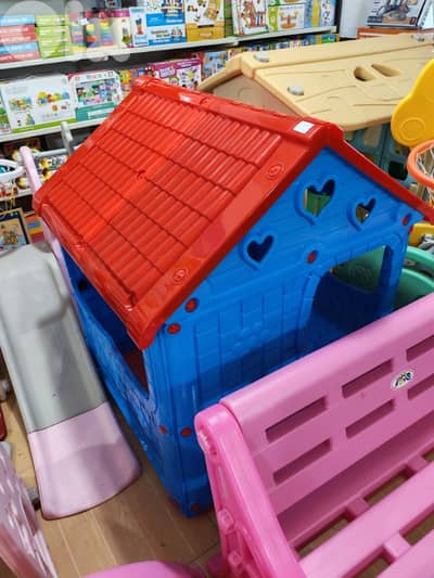 Toy house for kids
