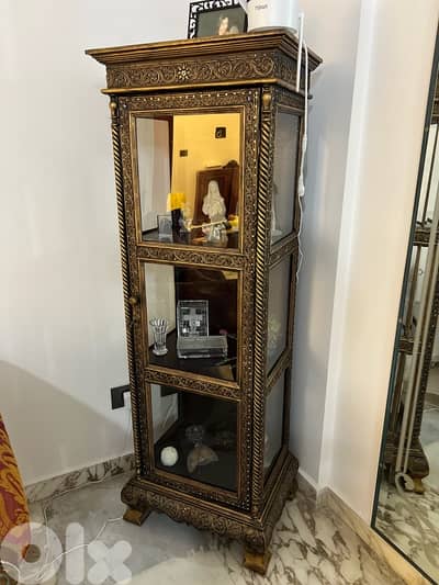 Glass display cabinet
