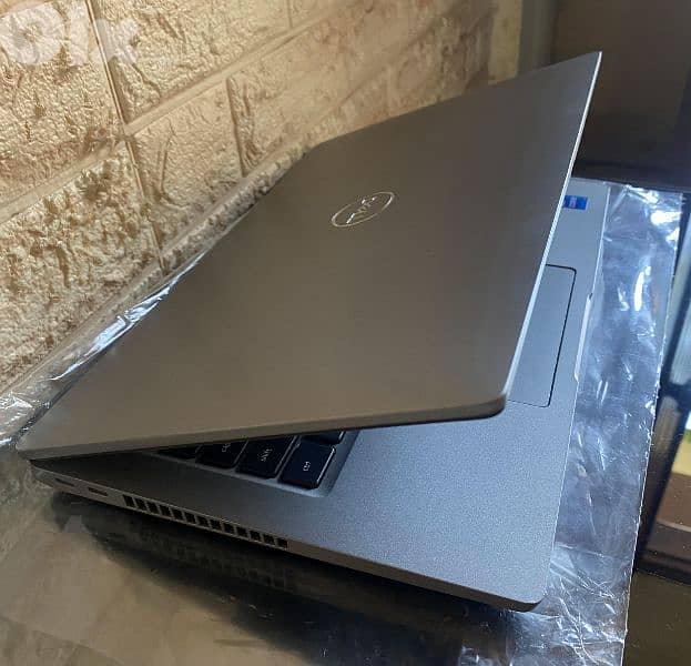 Dell 5420 i7 11th generation 8G/256G 4