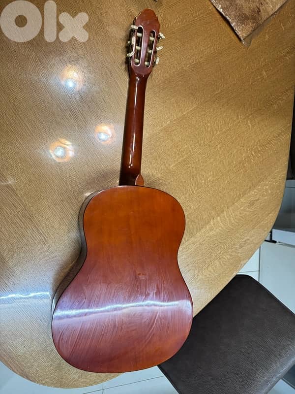 guitar acoustic 4