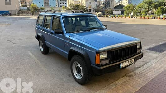 جيب شيروكى 1992