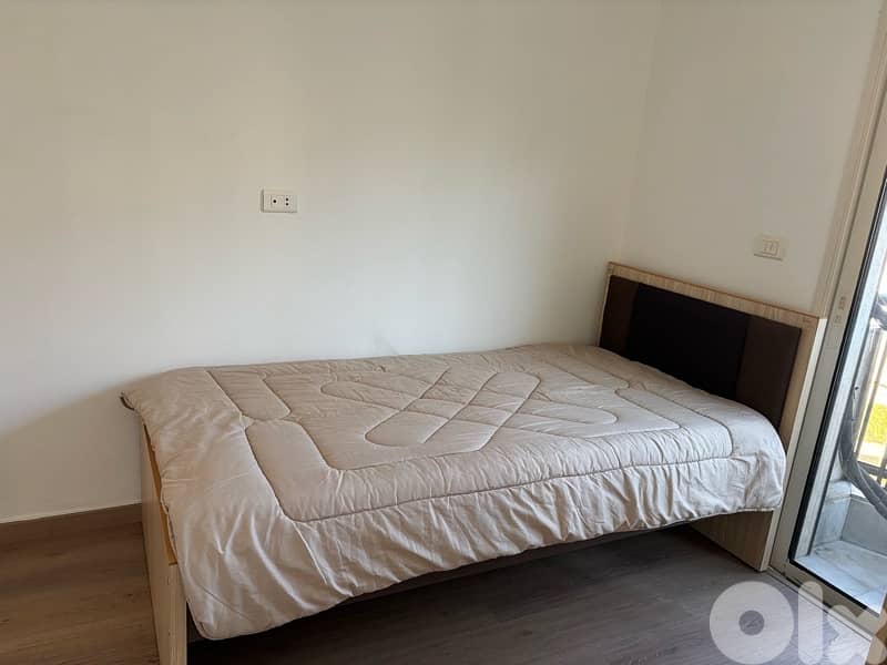 single bed with orthopaedic matress 0