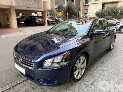Nissan Maxima 2012