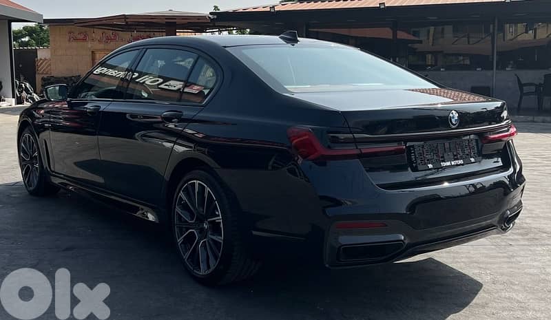 BMW 7-Series 2021 0