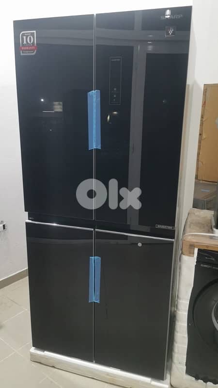 Refrigerator Sharp 4Doors Glass Black براد شارب الأصلي أسود زجاج 0