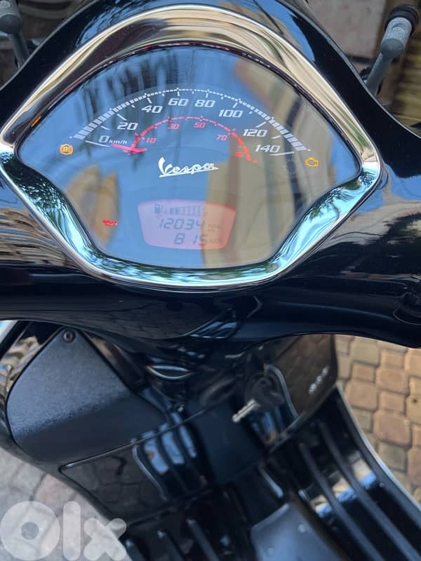 vespa GTS 300 11