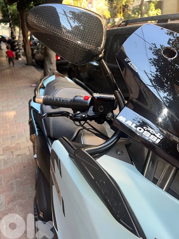 yamaha Tmax 560 Tech Max fully Malossi performance and external carbon 8