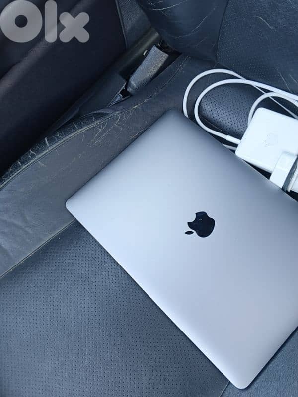 Macbook pro 2020 13 inch 3