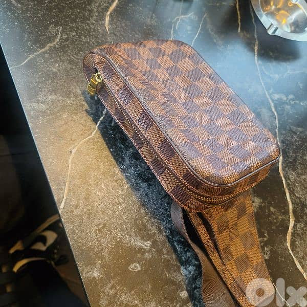 Louis Vuitton Geronimo Crossbody 1