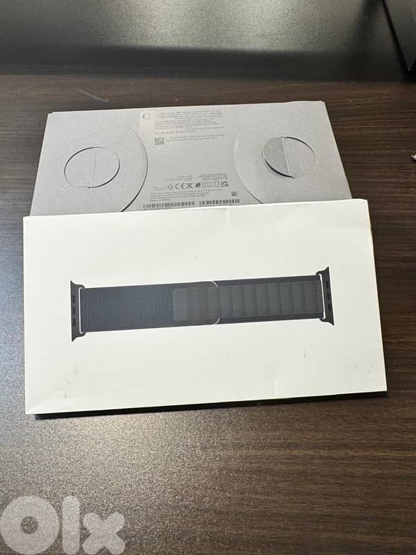 Original Apple Alpine Green Loop From Apple store 2