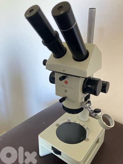 Microscope