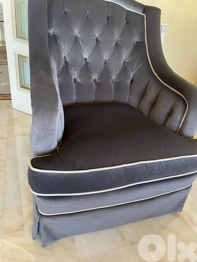 Traditional Barrel-Back Armchair with beige upholstery