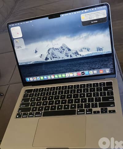 MacBook Air M2 – Starlight للبيع