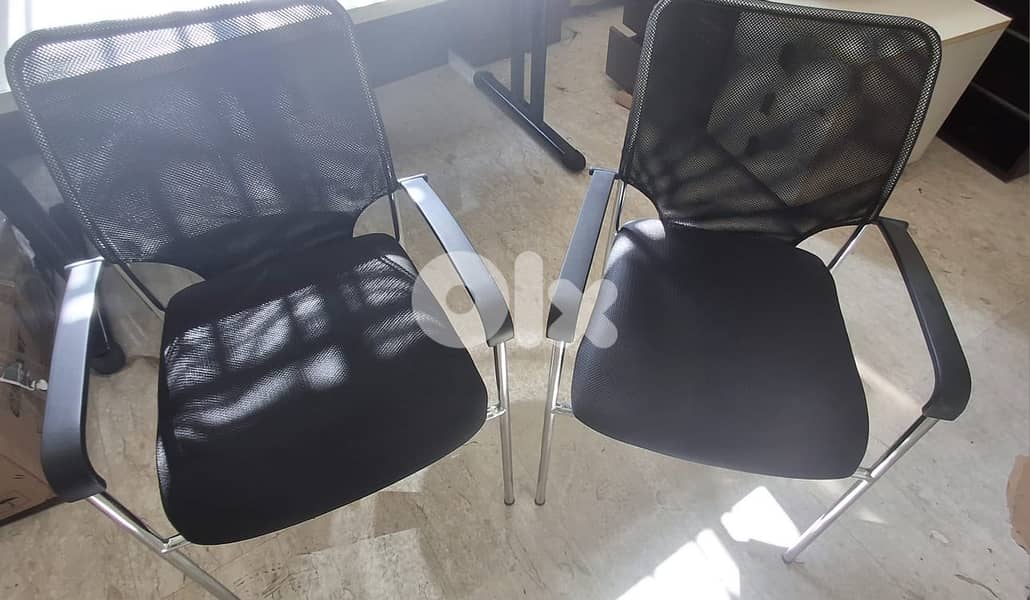 chairs 0