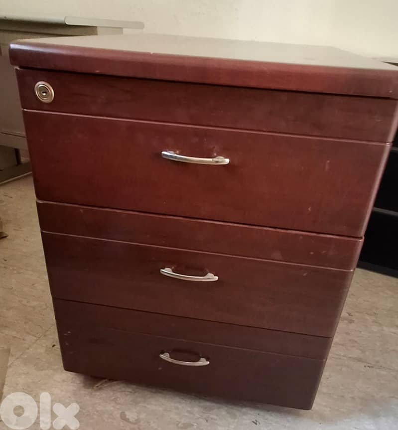 cabinet 0