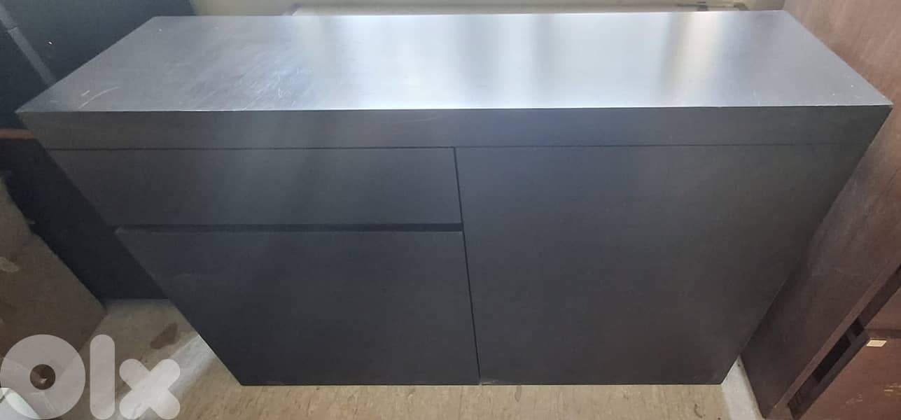 cabinet 1