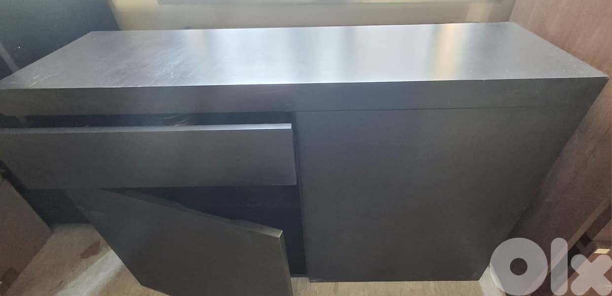 cabinet 2