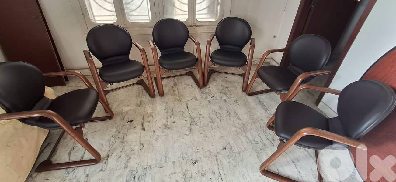 chairs 0
