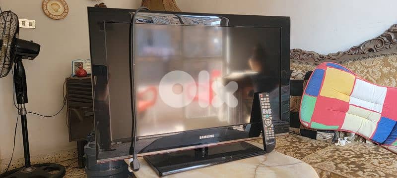 samsung 32 inch with remote control 0