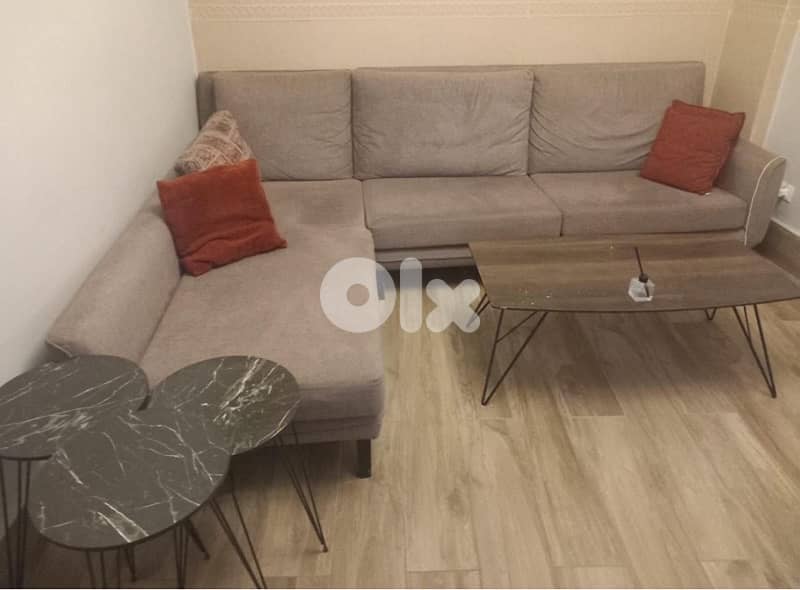 living room 0