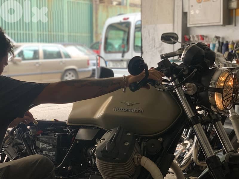 Moto Guzzi V7 stone 2015 4