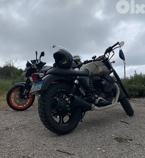 Moto Guzzi V7 stone 2015 8