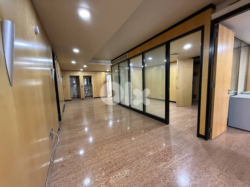 For Sale Office in Achrafieh - Tabaris مكتب للبيع في الأشرفية - 0