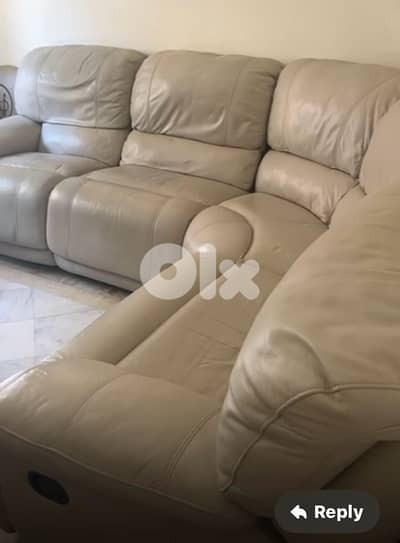 كنبة جلد زاوية (L shape) مريحة جدًا للبيع