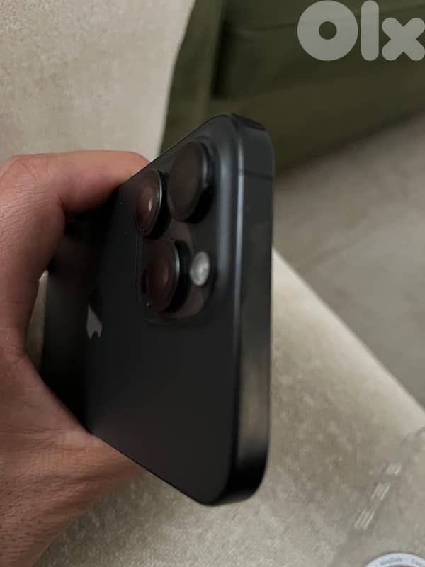 iPhone 15 pro max 2