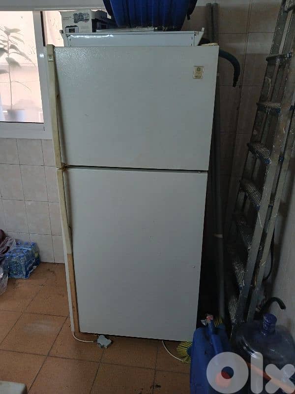 General Electric fridge براد 0