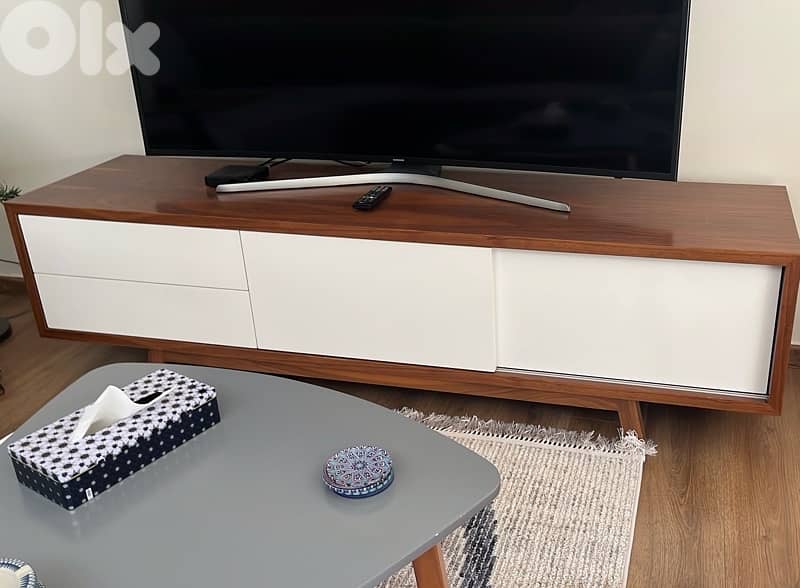 Wooden Tv Unit 0