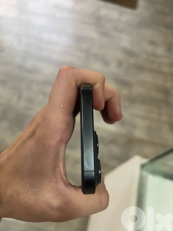 Iphone 15 pro max used 3
