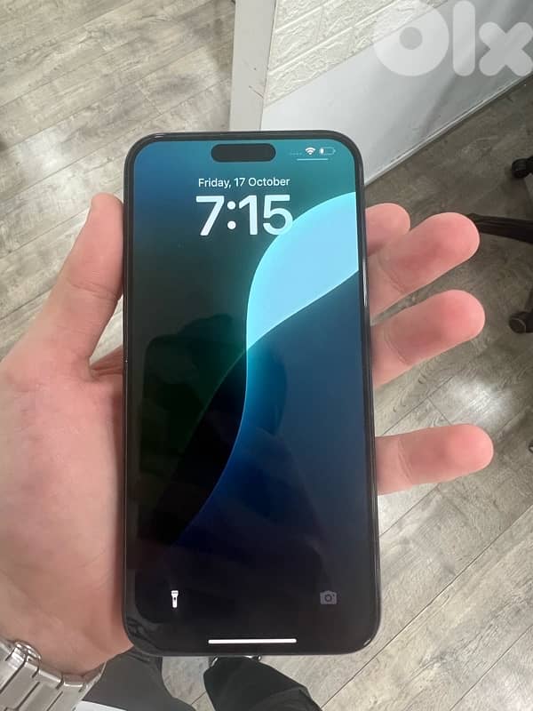 Iphone 15 pro max used 5