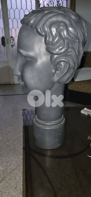 geovanna and geovanni scultpure 3