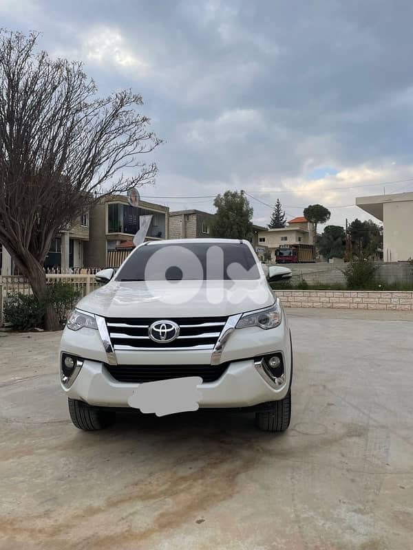 Toyota Fortuner 2017 0
