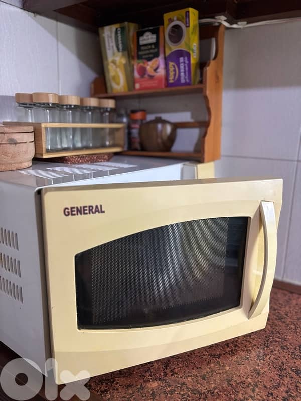 مايكرويف مستعمل شغال 100% Fully functional used Microwave 0