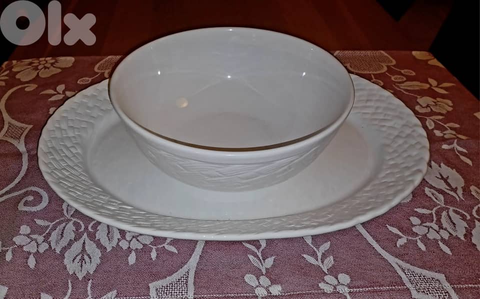 White ceramic serving platter with basket-weave rim 1