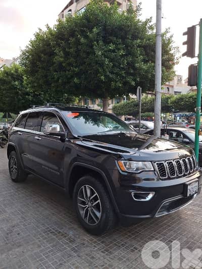 Jeep Grand Cherokee 2017 4x4 limited clean car fax 100%