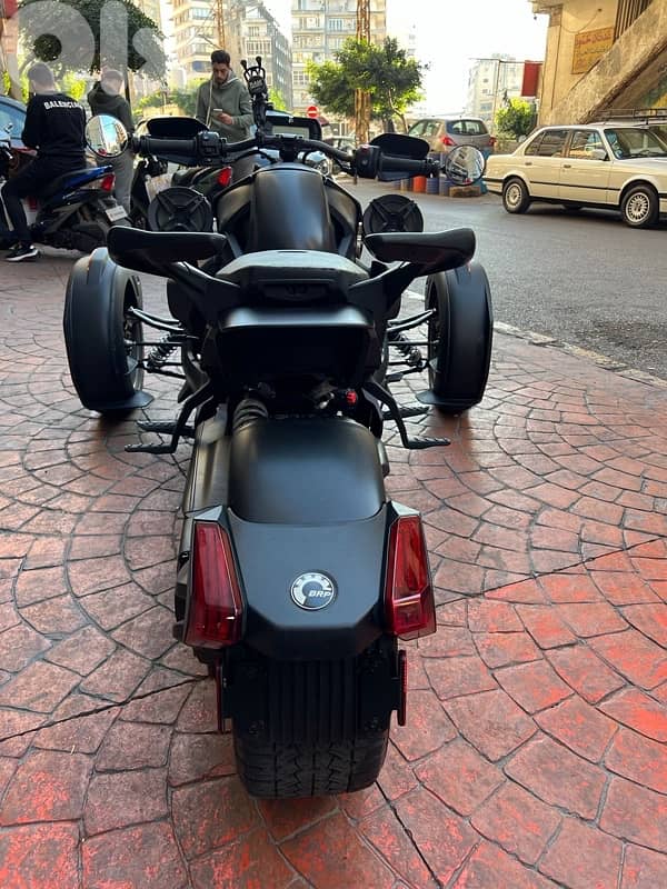 Can am Ryker 900 cc 4