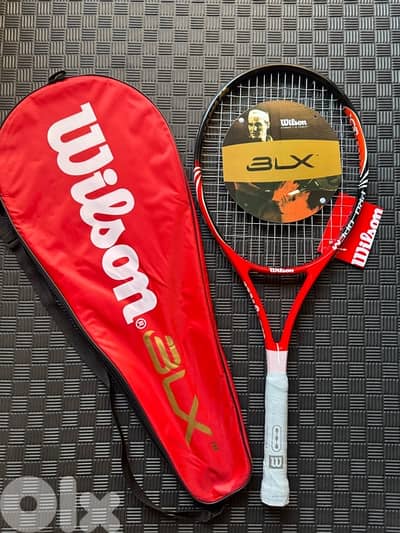 tennis rackets red