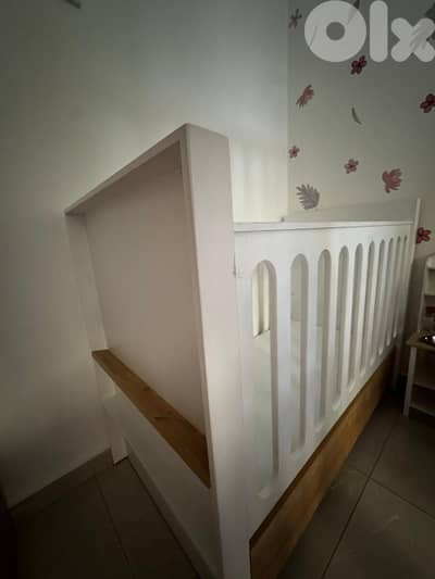 BARELY USED BED FOR SALE