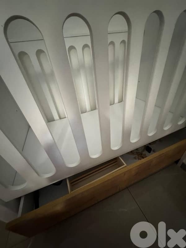 BARELY USED BED FOR SALE 1