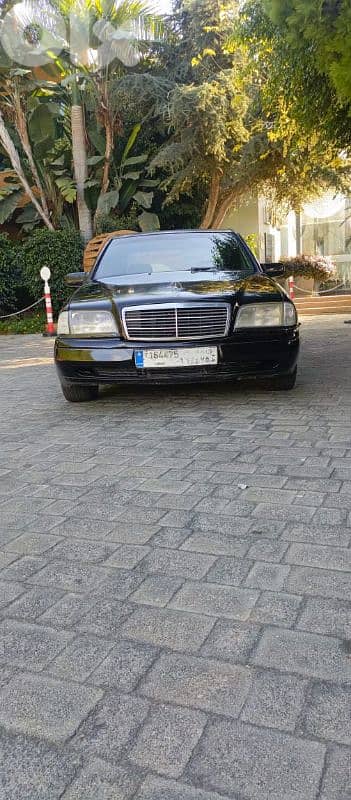 Mercedes-Benz 240/260/280 1994