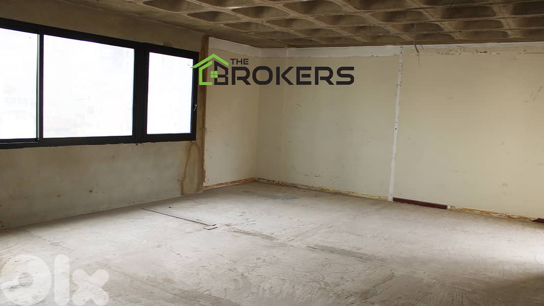 Office for Sale in Gemmayzeh مكتب للبيع في سبيرز 0