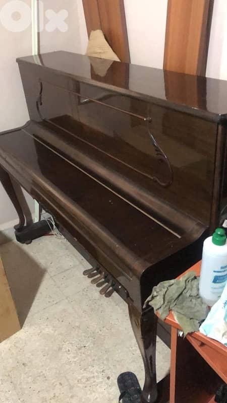 Petrof piano 6