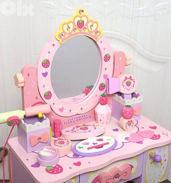 Strawberry Princess Dresser 8